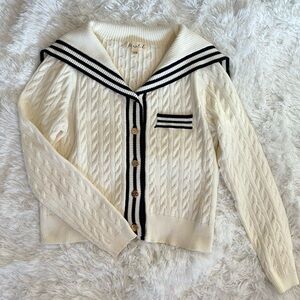 💕EUC Marled💕 Cream Cable Knit Cardigan with Gold Buttons